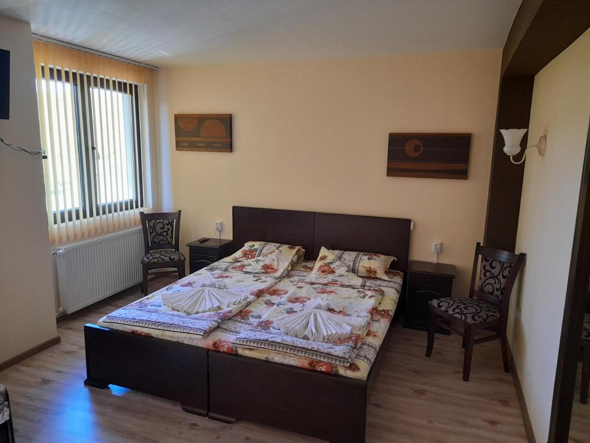 Guest house-restaurant St. George / Къща за гости-ресторант Свети Георги Габрово Екстериор снимка