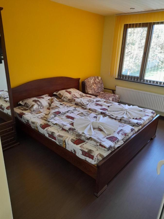 Guest house-restaurant St. George / Къща за гости-ресторант Свети Георги Габрово Екстериор снимка