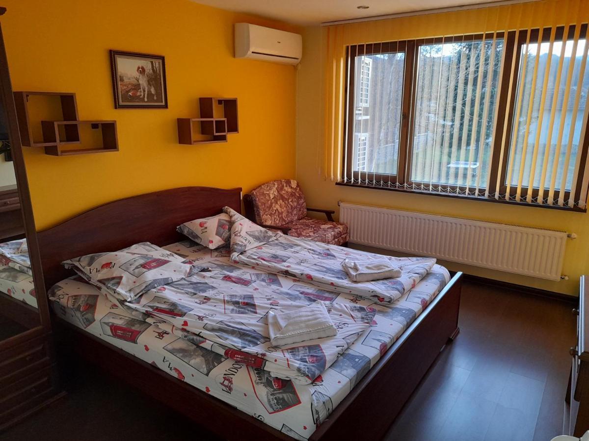 Guest house-restaurant St. George / Къща за гости-ресторант Свети Георги Габрово Екстериор снимка