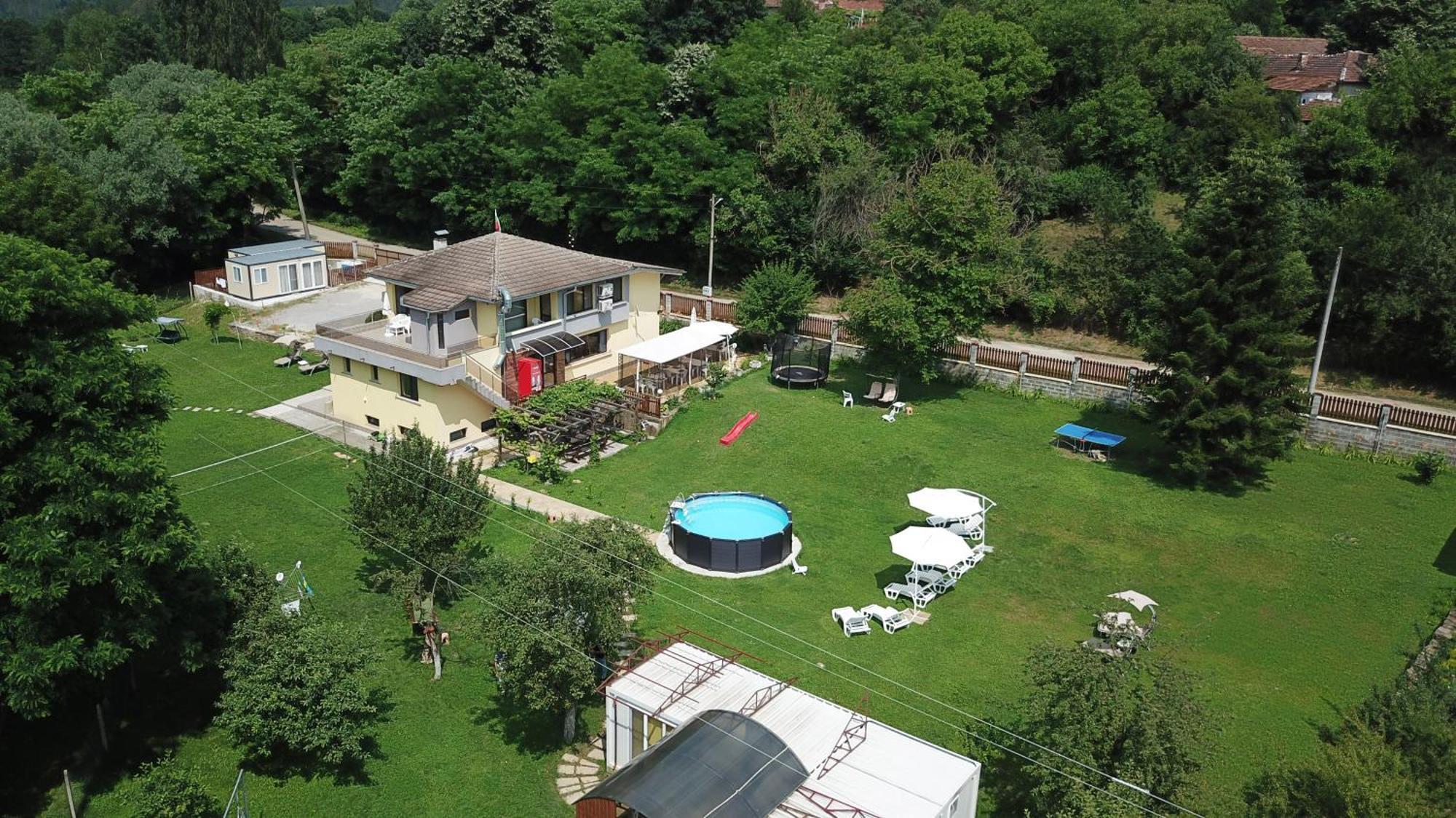 Guest house-restaurant St. George / Къща за гости-ресторант Свети Георги Габрово Екстериор снимка